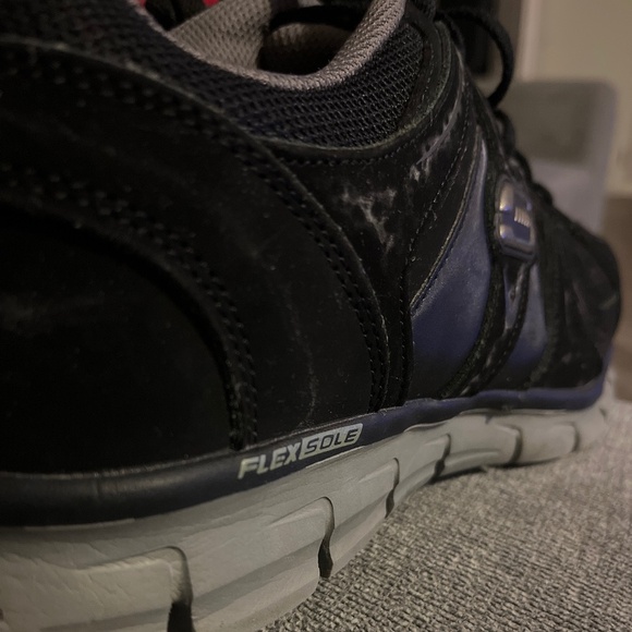 Sketchers Alloy steel tow Flex Sole work shoes size 10 - Picture 8 of 8